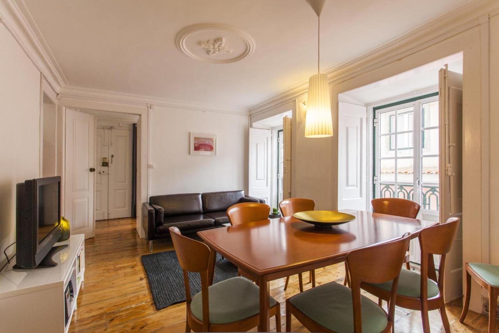 C2 Bairro Alto 18Th Century Beautiful Apartment Lisbona Esterno foto