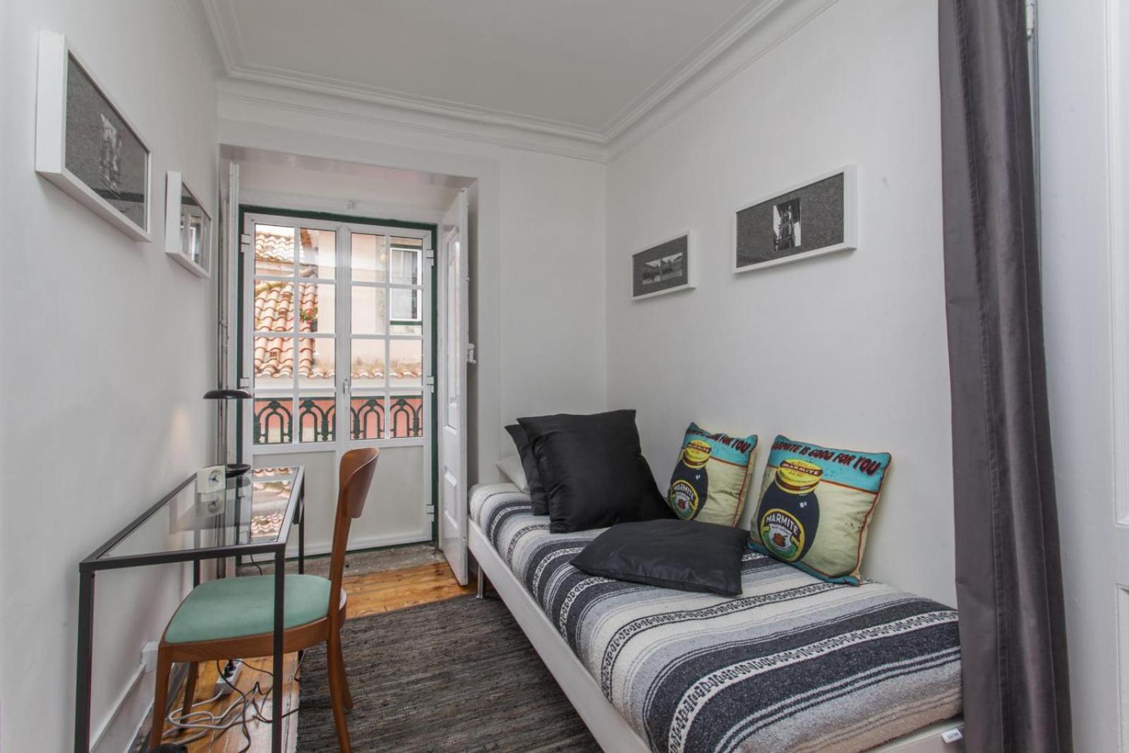 C2 Bairro Alto 18Th Century Beautiful Apartment Lisbona Esterno foto